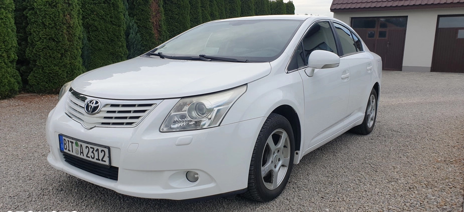 Toyota Avensis cena 25900 przebieg: 238000, rok produkcji 2009 z Sandomierz małe 529